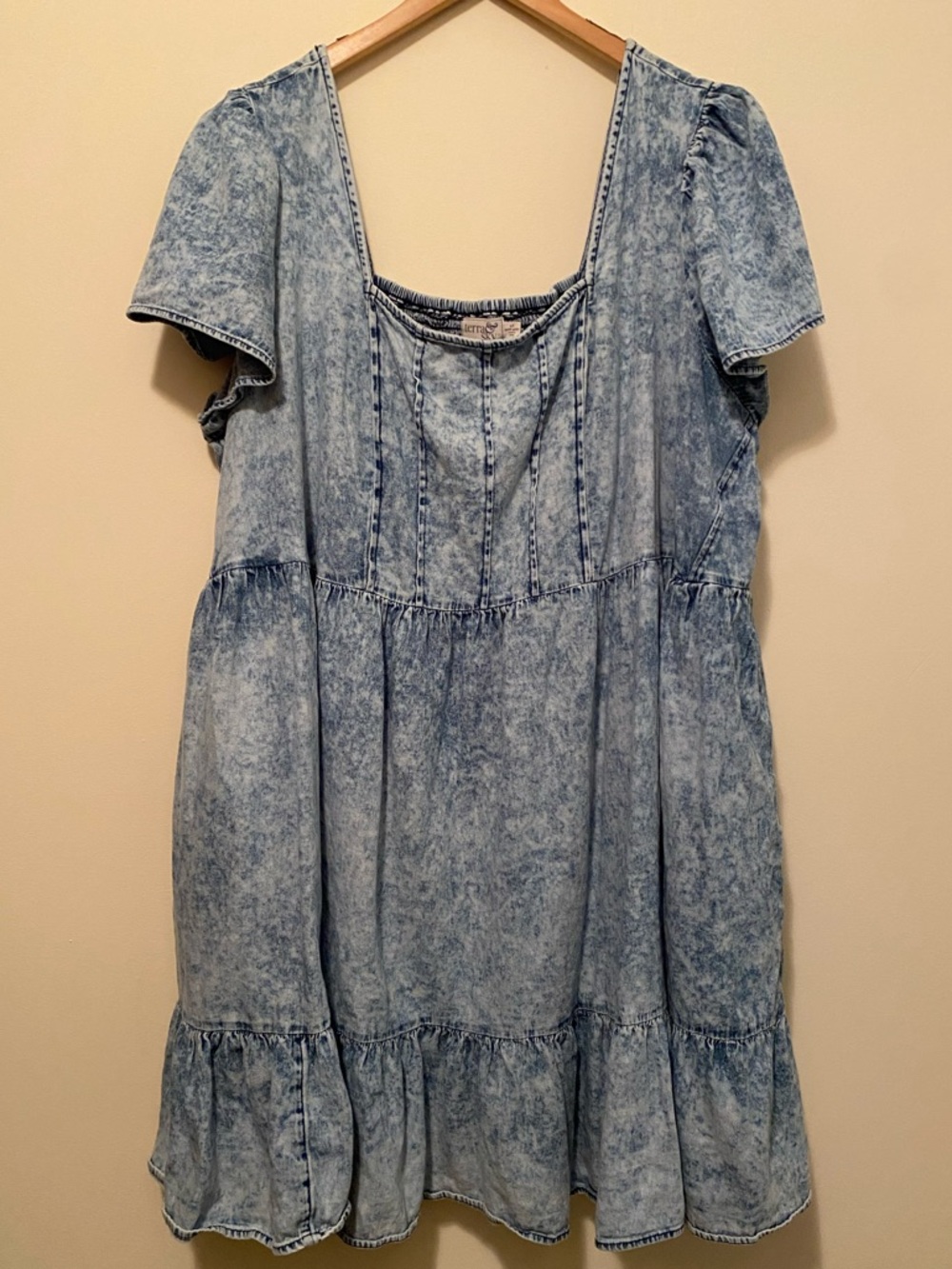 Terra & Sky Light Acid Wash Denim Dress - Picture 2 of 7